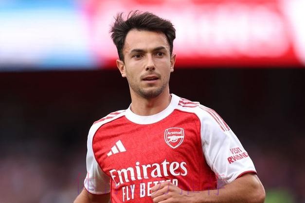 阿斯:皇马对祖比门迪感兴趣 需与红军曼城竞争 阿斯:皇马对祖比门迪感兴趣 需与红军曼城竞争